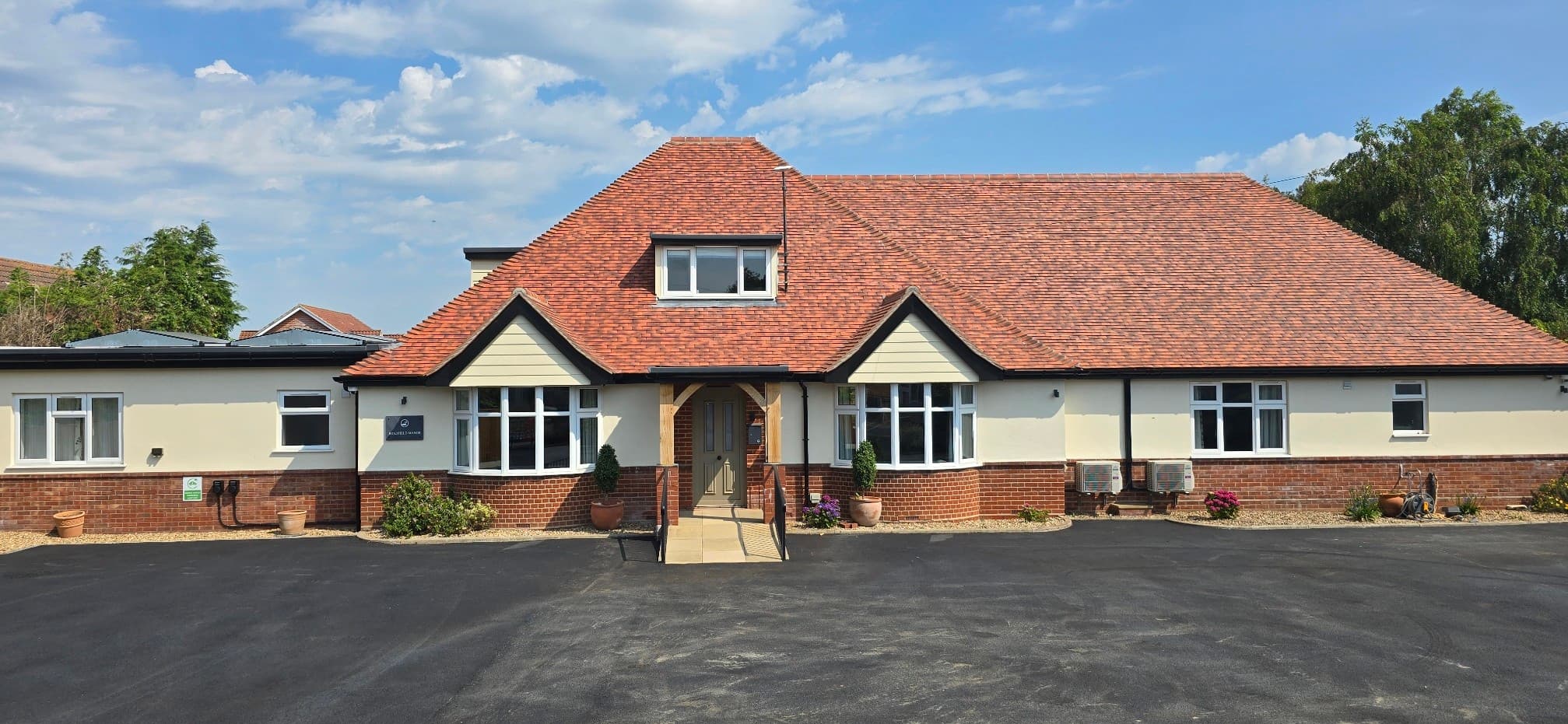 Bradfield Manor